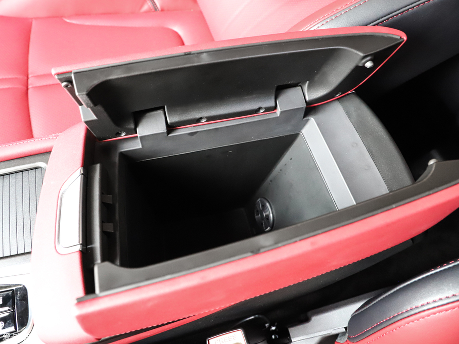 2020L(zhng)CS75 PLUS 2.0T Ԅ(dng)Ş