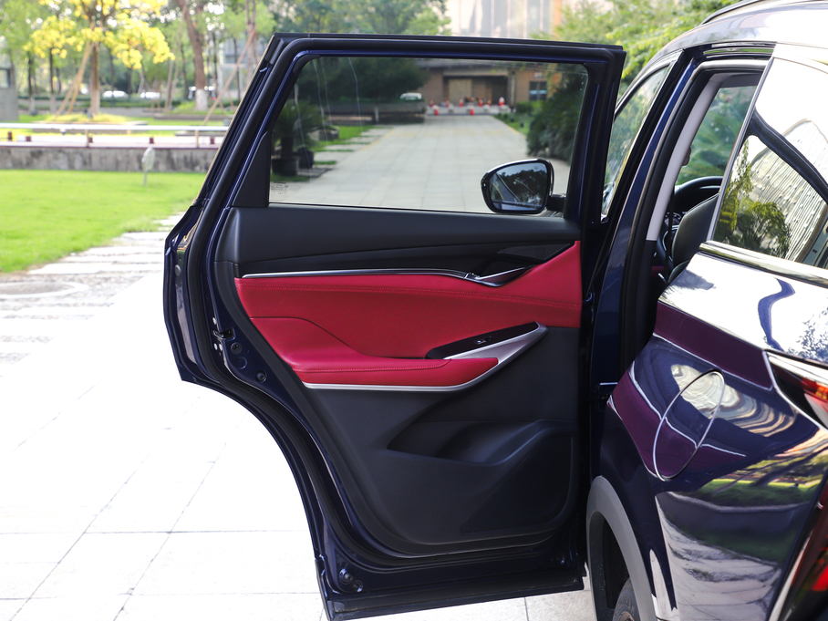 2020LCS75 PLUS 2.0T ԄŞ