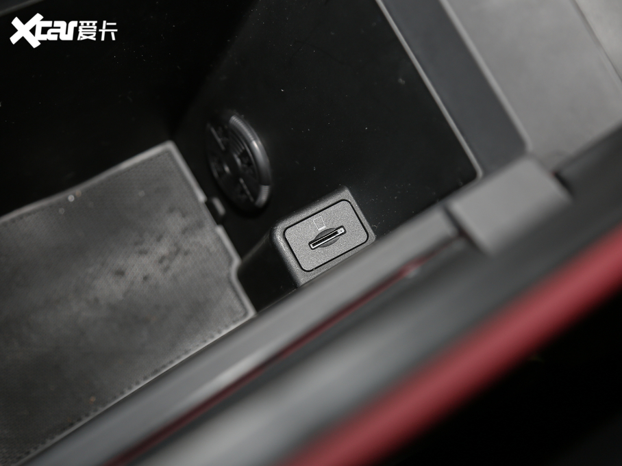 2020LCS75 PLUS 2.0T ԄŞ