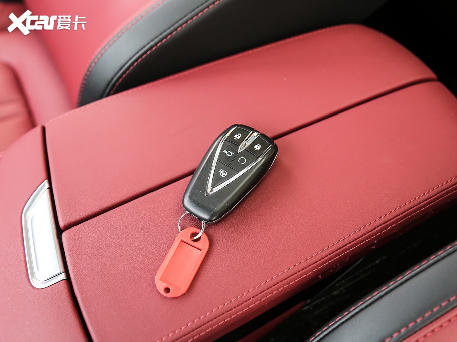 2020LCS75 PLUS 2.0T ԄŞ