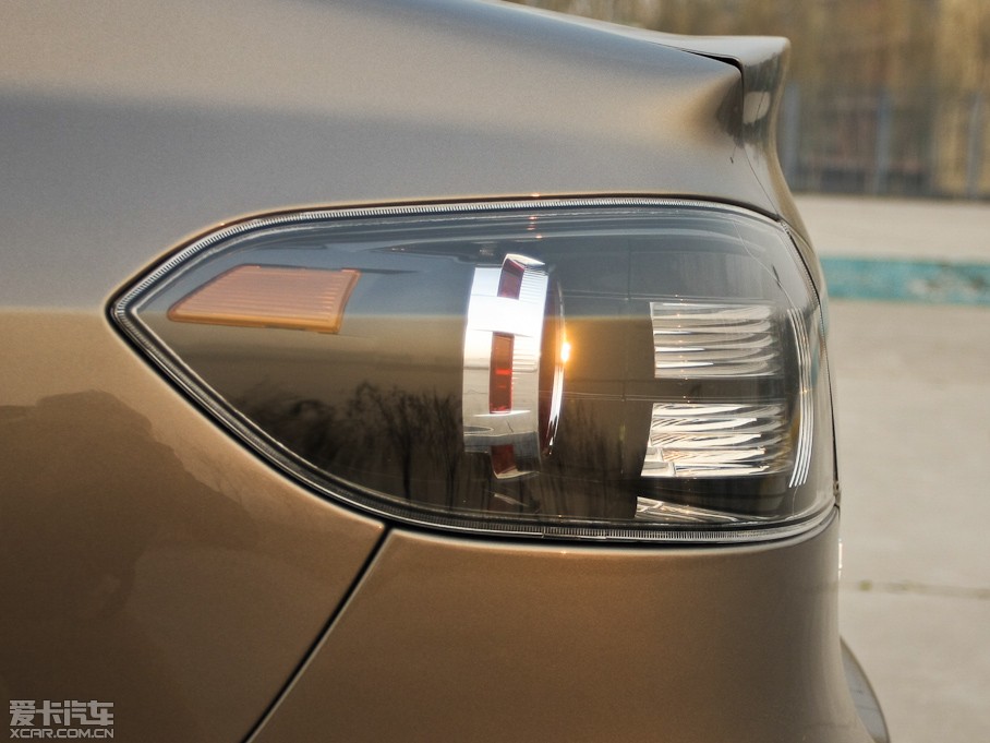 2009��� ���� 1.5L �քӺ��A��