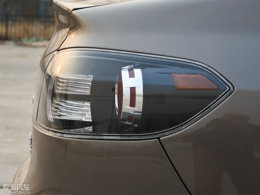 2009��� ���� 1.5L �քӺ��A��