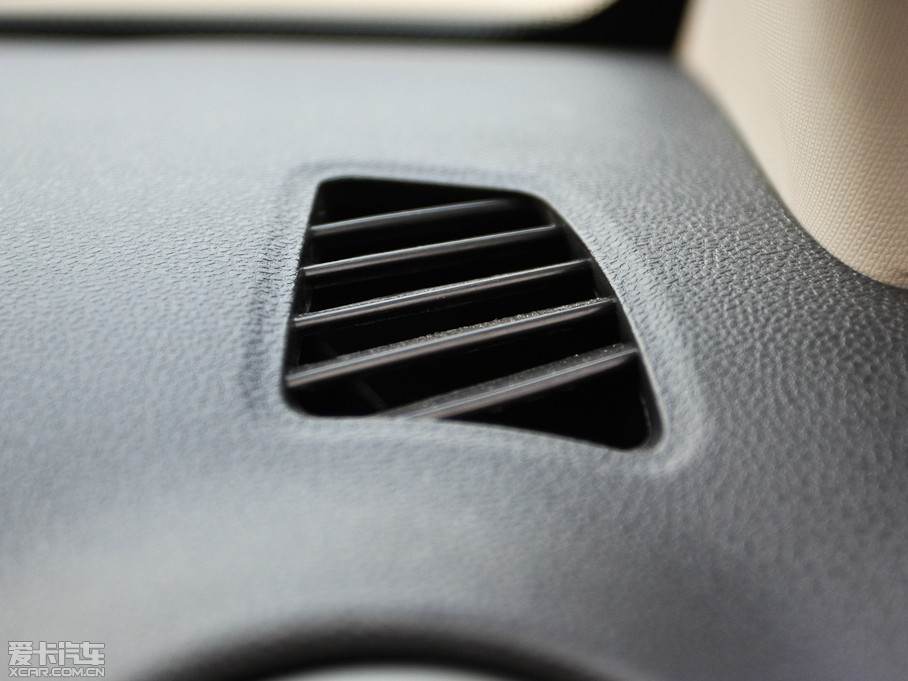 2009��� ���� 1.5L �քӺ��A��