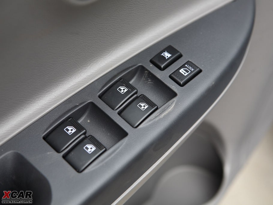 2009��� ���� 1.5L �քӺ��A��