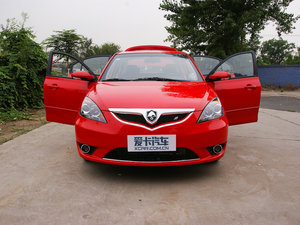 2009款三厢 1.5L 手动运动版 整体外观