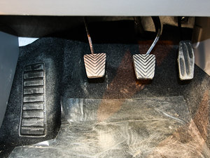 2009 1.5L ք(dng)A g