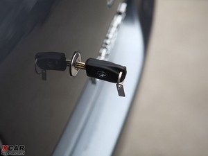 2009款三厢 1.5L 手动豪华版 其它