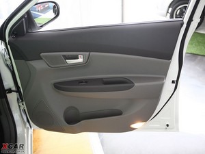 2009款三厢 1.5L 手动舒适版 空间座椅
