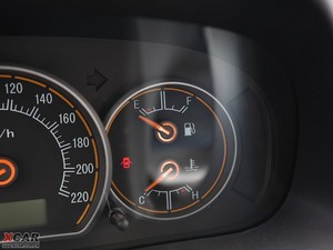 2009款三厢 1.5L 手动豪华版 中控区
