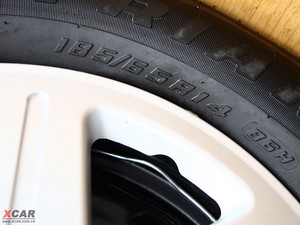 2009款三厢 1.5L 手动舒适版 细节外观