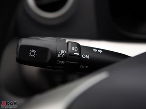 2009款三厢 1.5L 手动豪华版 中控区