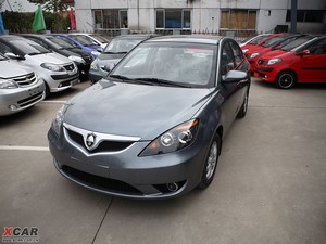 2009款三厢 1.5L 手动豪华版 整体外观