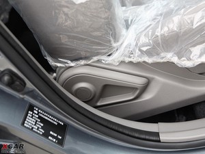 2009款三厢 1.5L 手动豪华版 空间座椅