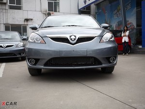 2009款三厢 1.5L 手动豪华版 整体外观