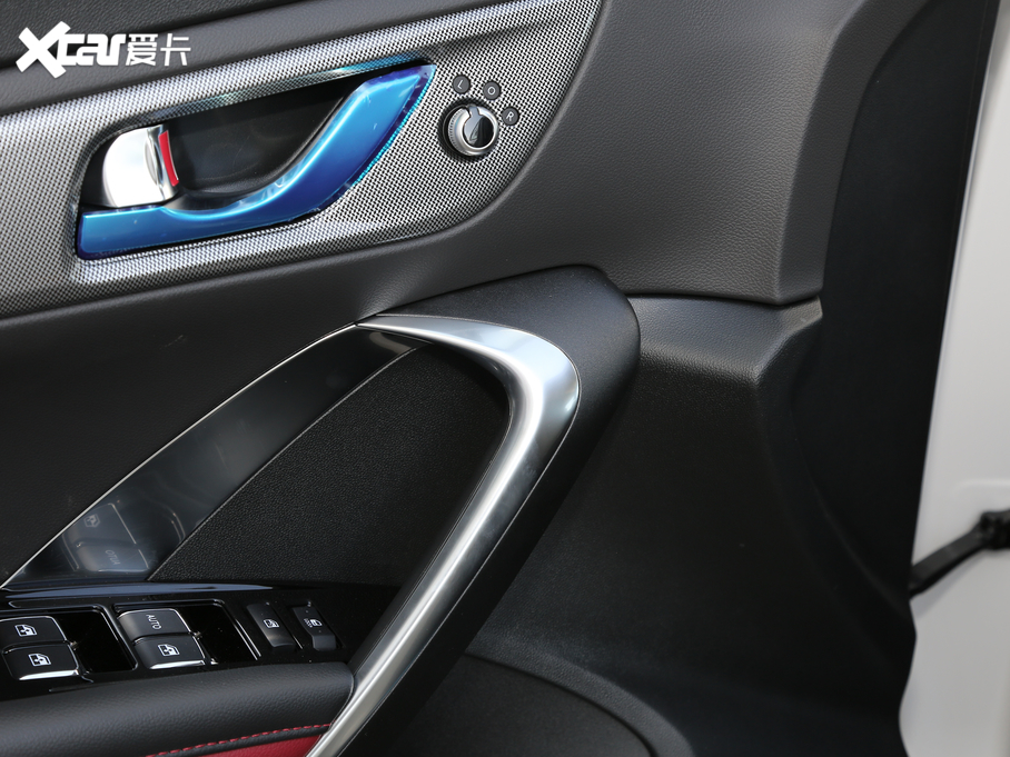 2019LCS55 1.5T Ԅɫ VI