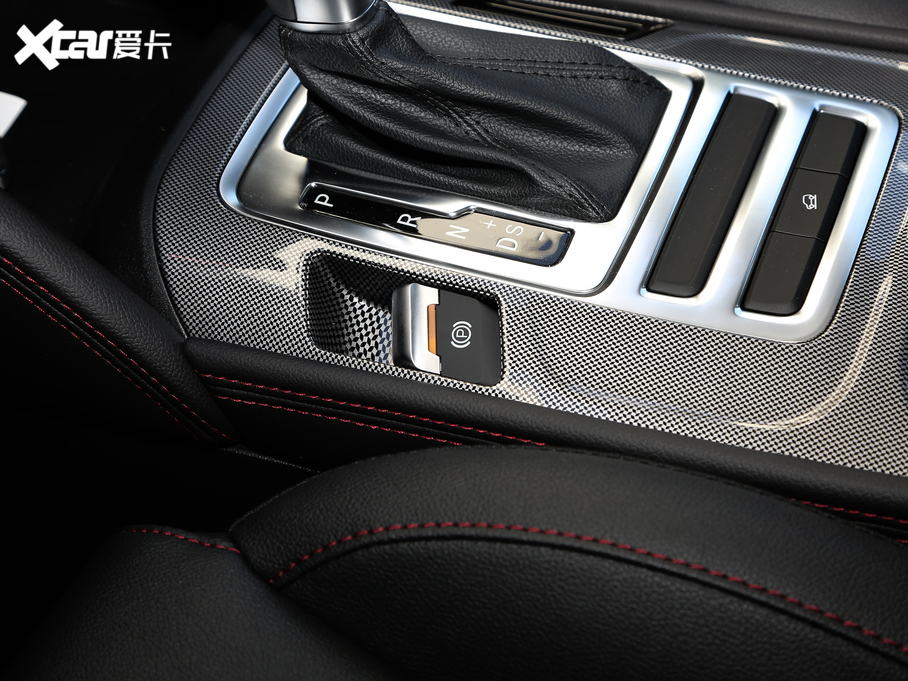 2019LCS55 1.5T Ԅɫ VI