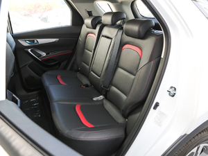 2019款1.5T 自动炫色型 国VI 后排座椅