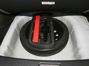 2019款1.6L 手动舒享型 国VI 备胎
