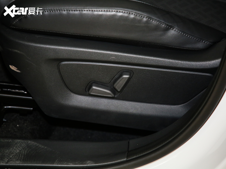 2020LCS55 PLUS 1.5T Ԅń