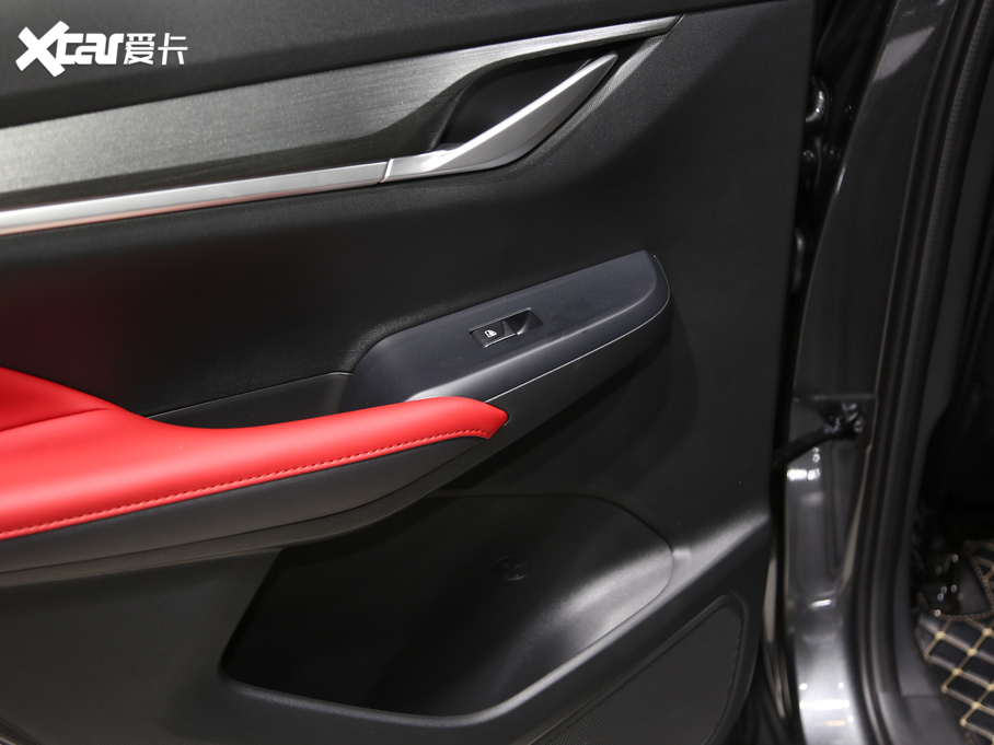 2020LCS55 PLUS {L 1.5T ԄF