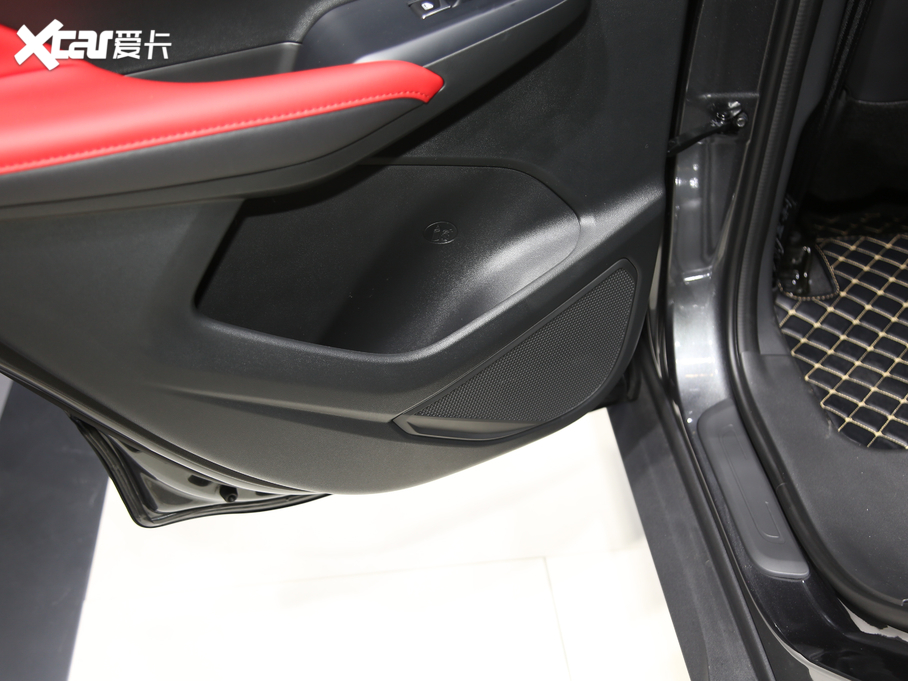 2020LCS55 PLUS {L 1.5T ԄF