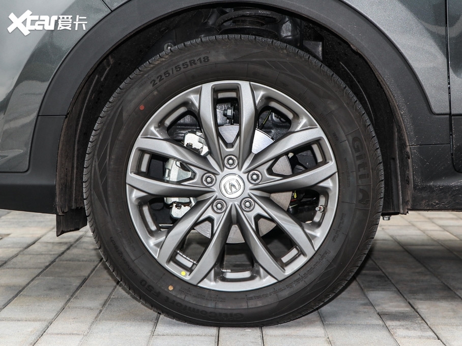 2020���L��CS55 PLUS �{�L�� 1.5T �ԄӺ��A��