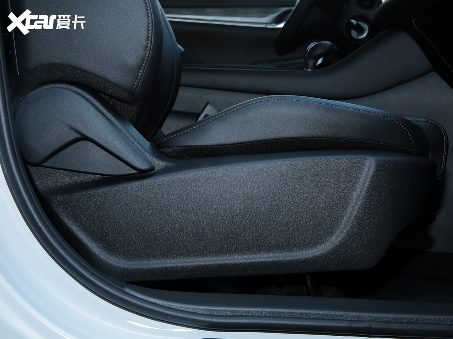 2020LCS55 PLUS 1.5T քɫ