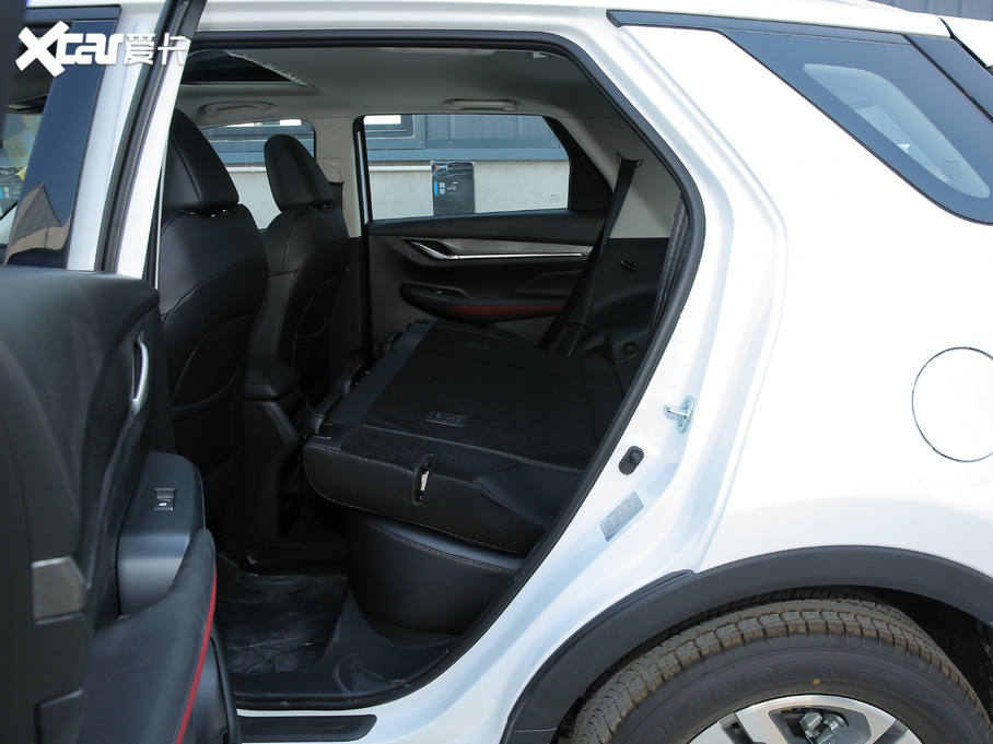 2020L(zhng)CS55 PLUS 1.5T ք(dng)ɫ