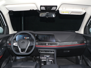 2020款1.5T 自动炫动型 内饰全景