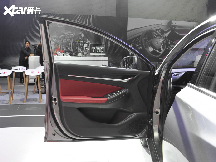 2020݄ PLUS {LNE 1.4T GDI ԄŞ