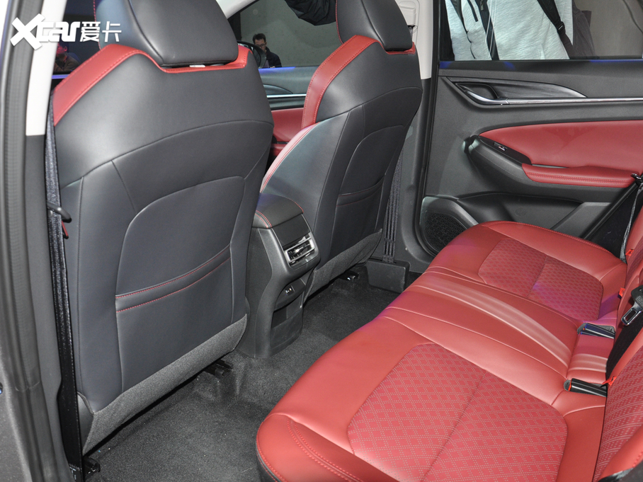 2020݄ PLUS {LNE 1.4T GDI ԄŞ