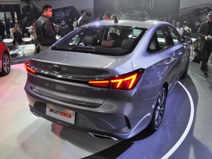 2020款PLUS 蓝鲸NE 1.4T GDI 自动旗舰型 整体外观
