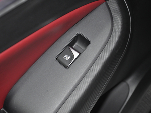 2020PLUS {LNE 1.4T GDI ԄŞ g