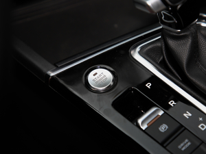 2020PLUS {LNE 1.4T GDI ԄŞ п؅^