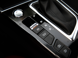 2020PLUS {LNE 1.4T GDI ԄŞ v܇Ƅ