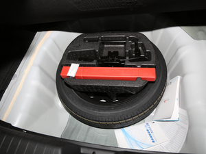 2020款PLUS 1.6L GDI 手动豪华型 备胎