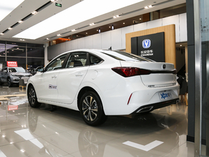 2020款PLUS 1.6L GDI 手动豪华型 整体外观