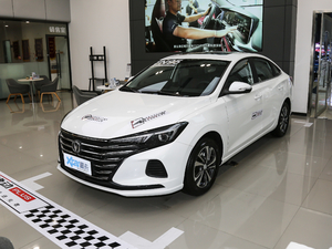 2020款PLUS 1.6L GDI 手动豪华型 整体外观
