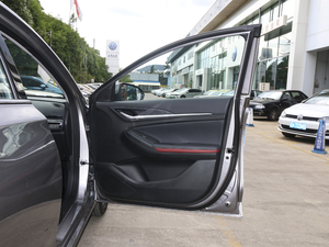 2020PLUS {LNE 1.4T GDI ԄF g