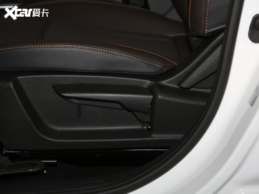 2020L(zhng)CS35 PLUS 1.4T DCT(lin){(ln)L (gu)VI