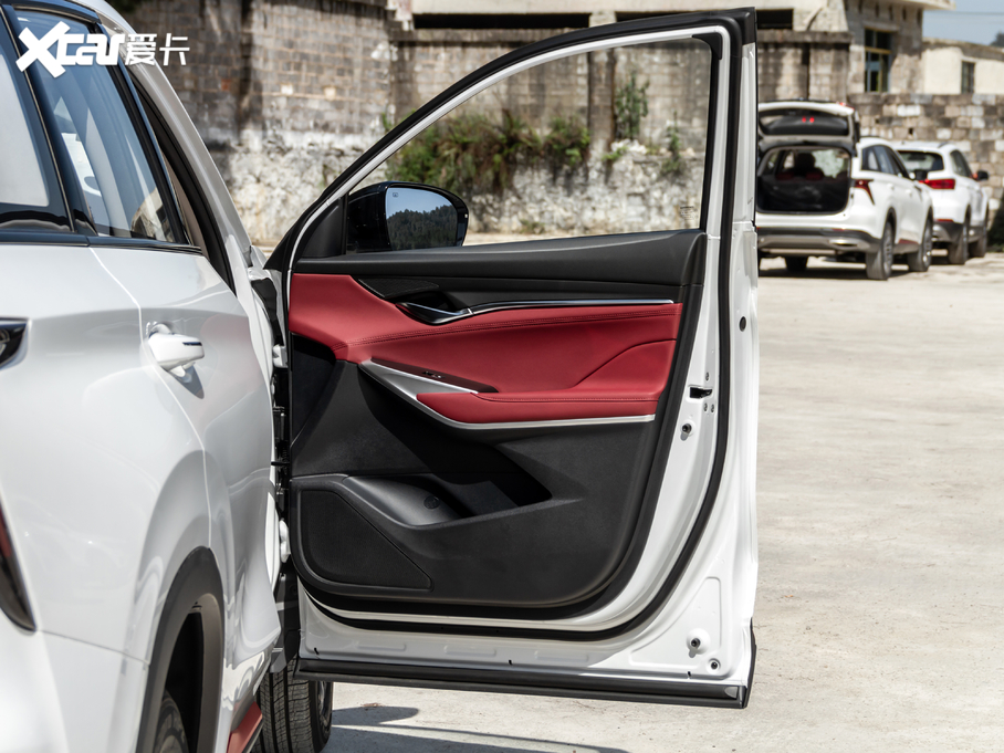 2021���L��CS75 PLUS 1.5T �ԄӺ��A��