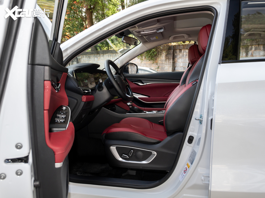 2021L(zhng)CS75 PLUS 1.5T Ԅ(dng)A