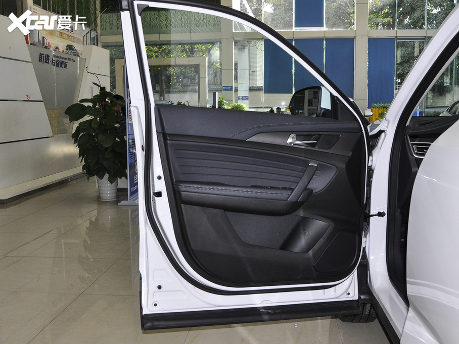 2021LCS35 PLUS sҫf 1.6L CVTӢ