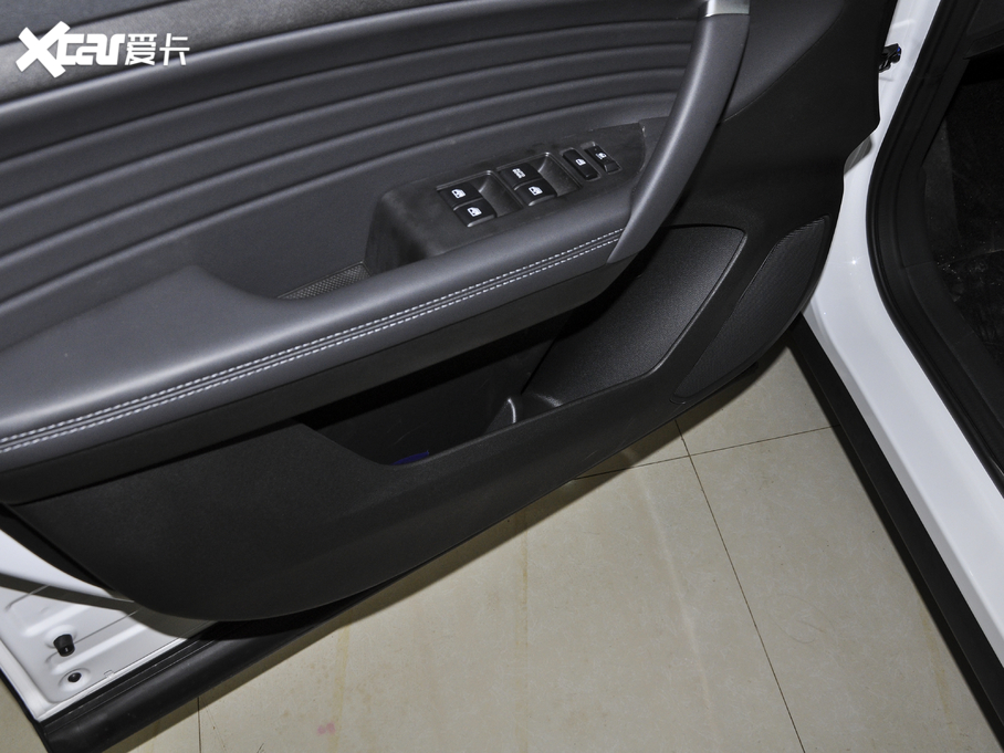 2021L(zhng)CS35 PLUS sҫf 1.6L CVTӢ