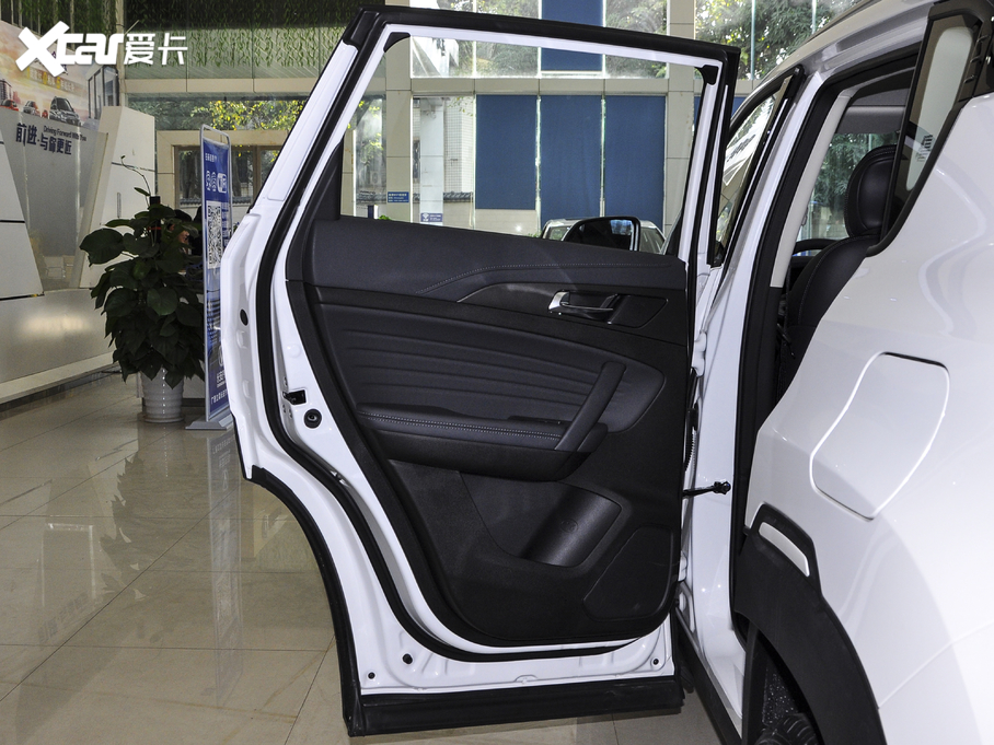 2021LCS35 PLUS sҫf 1.6L CVTӢ