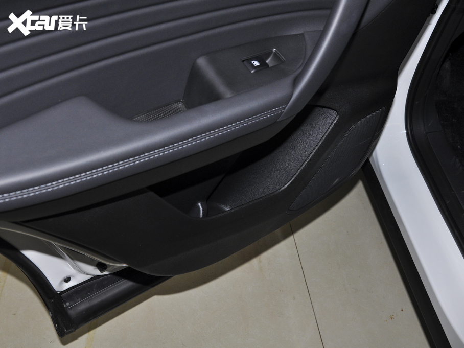 2021LCS35 PLUS sҫf 1.6L CVTӢ