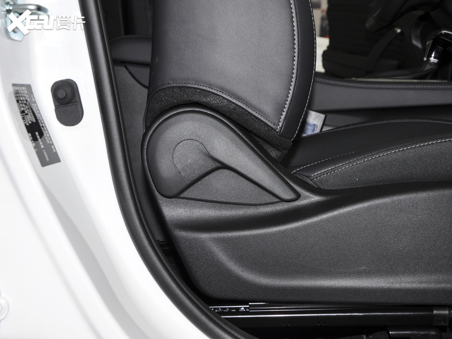 2021L(zhng)CS35 PLUS sҫf(wn) 1.6L CVTӢ