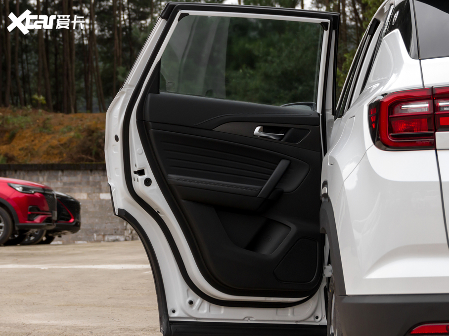 2021LCS35 PLUS sҫf 1.6L քӺA