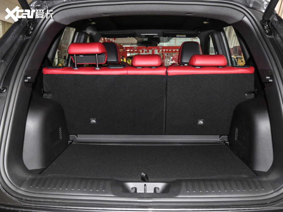 2021���L��CS35 PLUS �{�LNE 1.4T DCT���F��