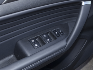 2021sҫf 1.6L քӾӢ {܇ƅ^(q)	